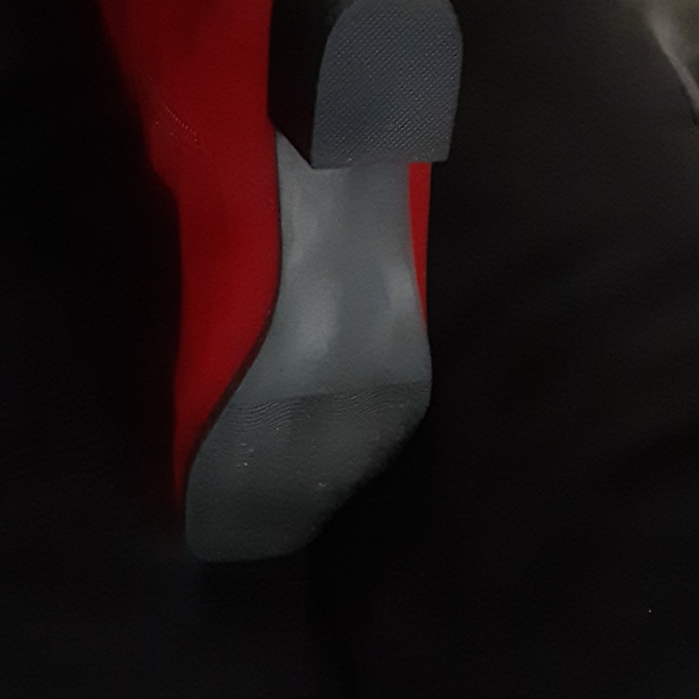Boots - Picture 4 of 4